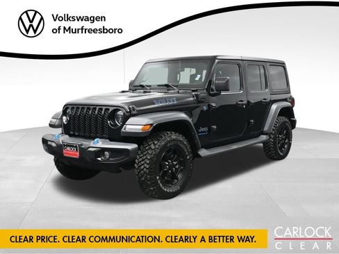 Used 2023 Jeep Wrangler Unlimited w/ Cold Weather Group AWD/4WD image 9