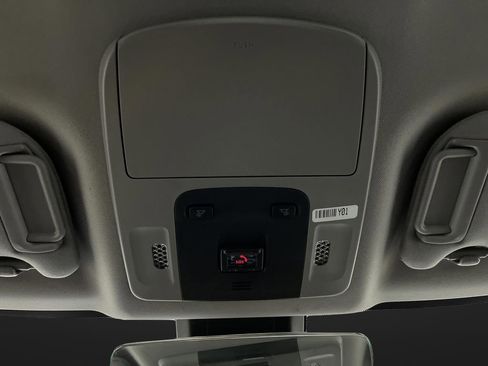 Used 2024 Toyota Camry SE image 22