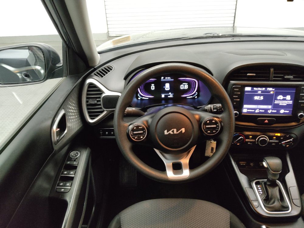 Used 2023 Kia Soul LX w/ Option Group 015 FWD image 22