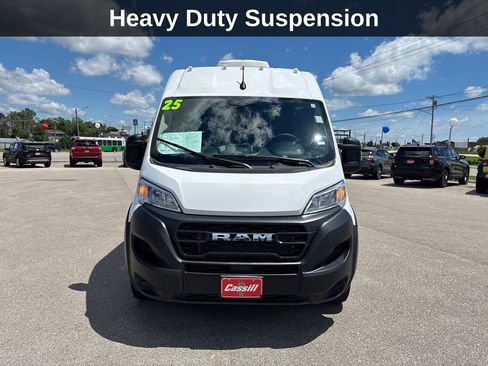 Used 2025 RAM ProMaster 2500 FWD image 10