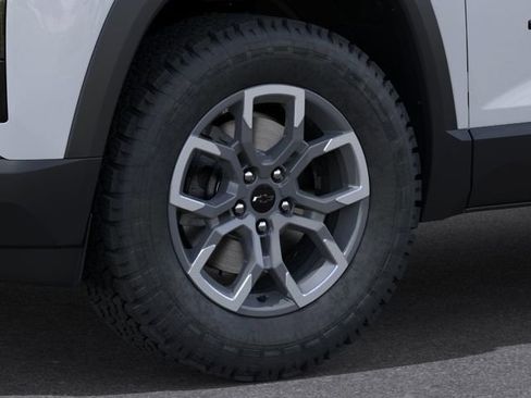 New 2026 Chevrolet Equinox ACTIV FWD image 9