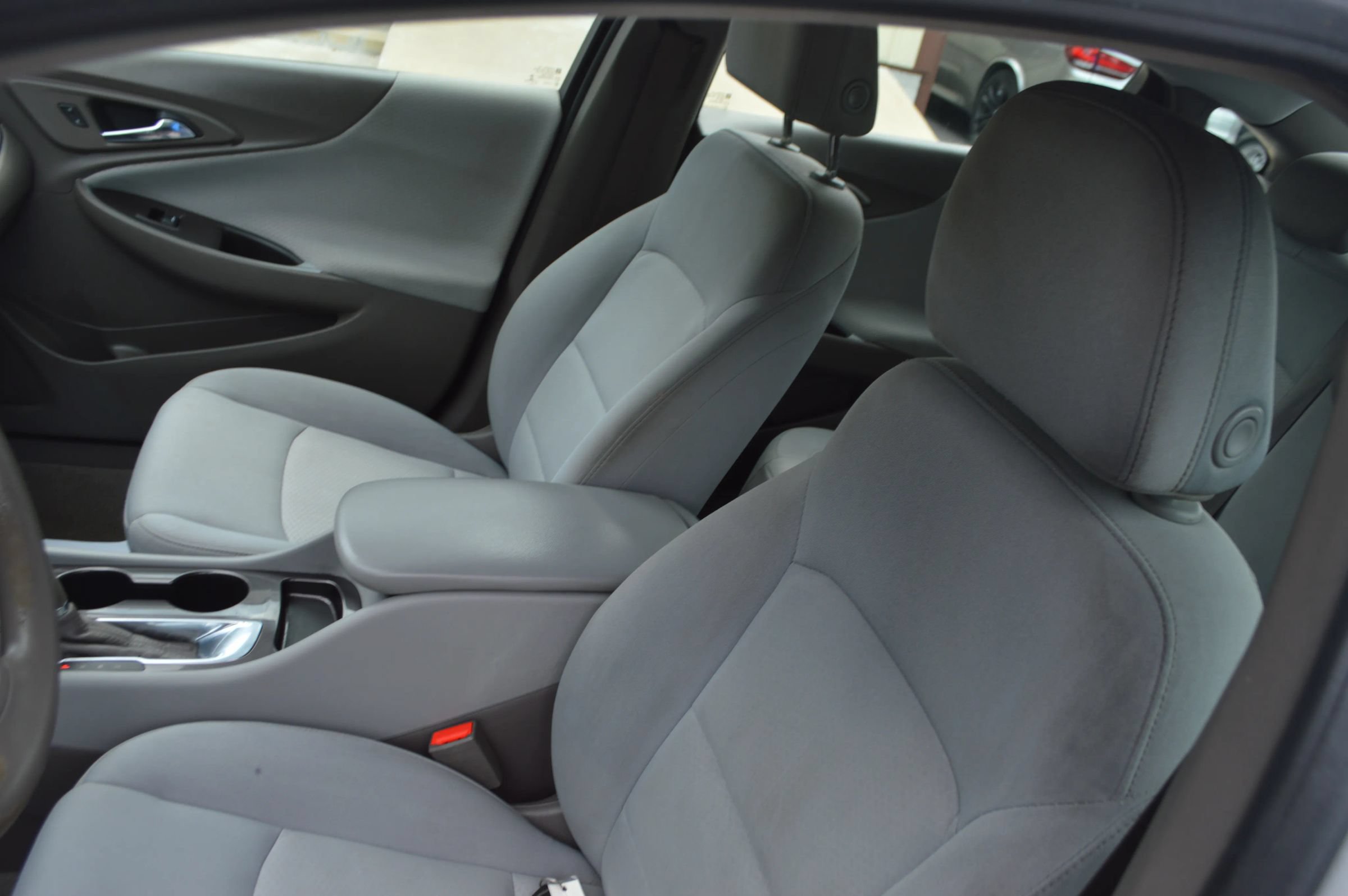 Used 2017 Chevrolet Malibu LS FWD image 15