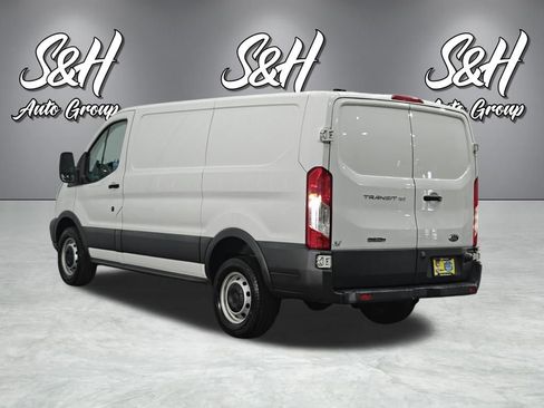 Used 2017 Ford Transit 150 130 Low Roof RWD image 23