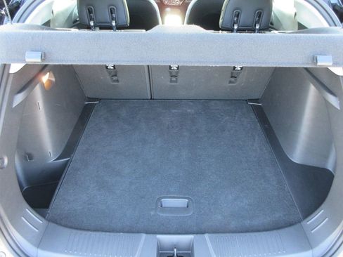 Used 2025 Chevrolet Trax LT w/ LT Convenience Package image 10