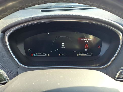 Used 2020 Lincoln Nautilus Reserve image 19