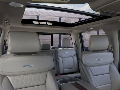 New 2026 Ford F250 Platinum w/ Platinum Plus Package AWD/4WD image 22