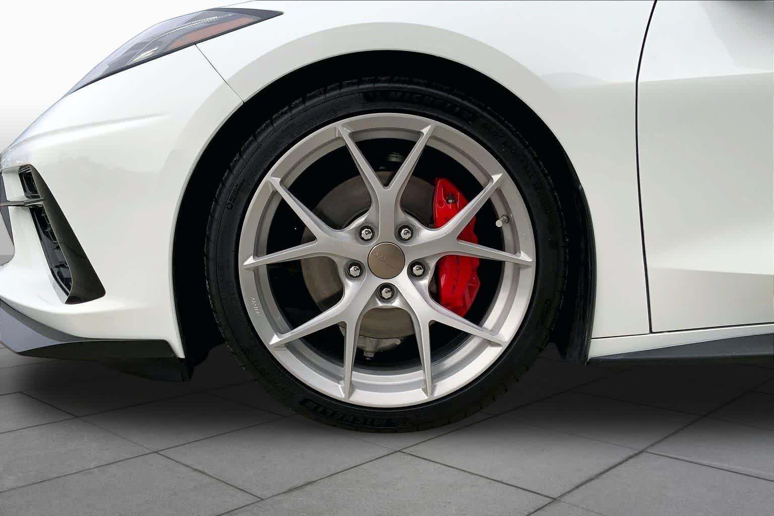 Used 2021 Chevrolet Corvette Stingray Preferred Cpe w/ Engine Appearance Package RWD image 21