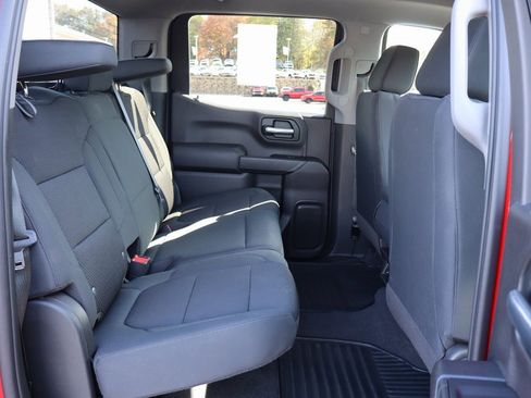 Used 2020 Chevrolet Silverado 1500 Custom w/ Custom Value Package image 15