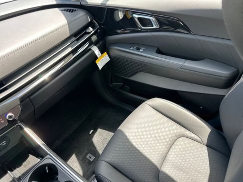 New 2025 Kia Carnival SX Prestige image 33