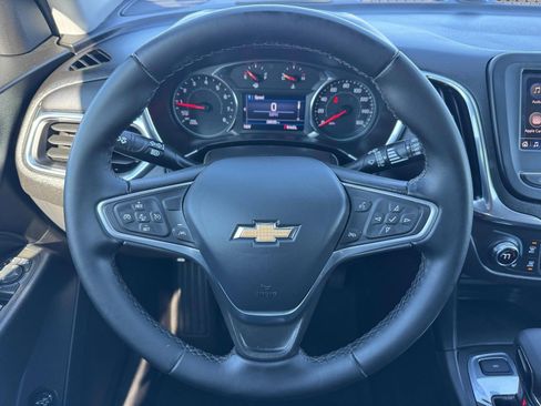 Used 2023 Chevrolet Equinox LT image 8