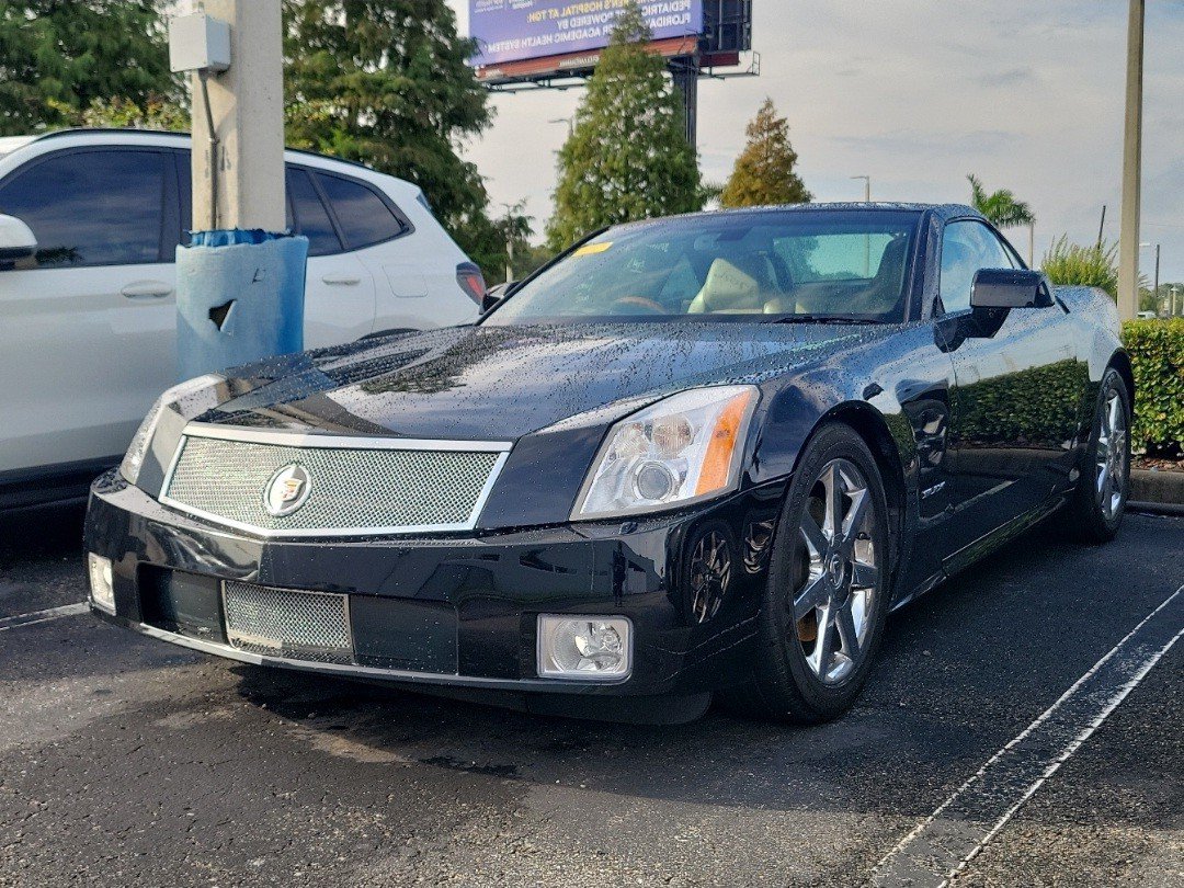 Used 2008 Cadillac XLR RWD image 1