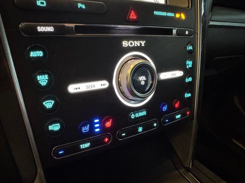 Used 2018 Ford Explorer Sport w/ Equipment Group 401A AWD/4WD image 15