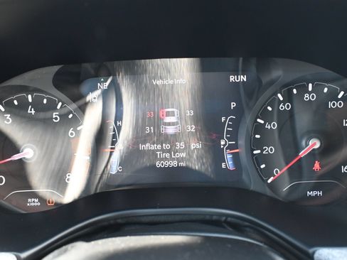 Used 2024 Jeep Compass Latitude AWD/4WD image 13