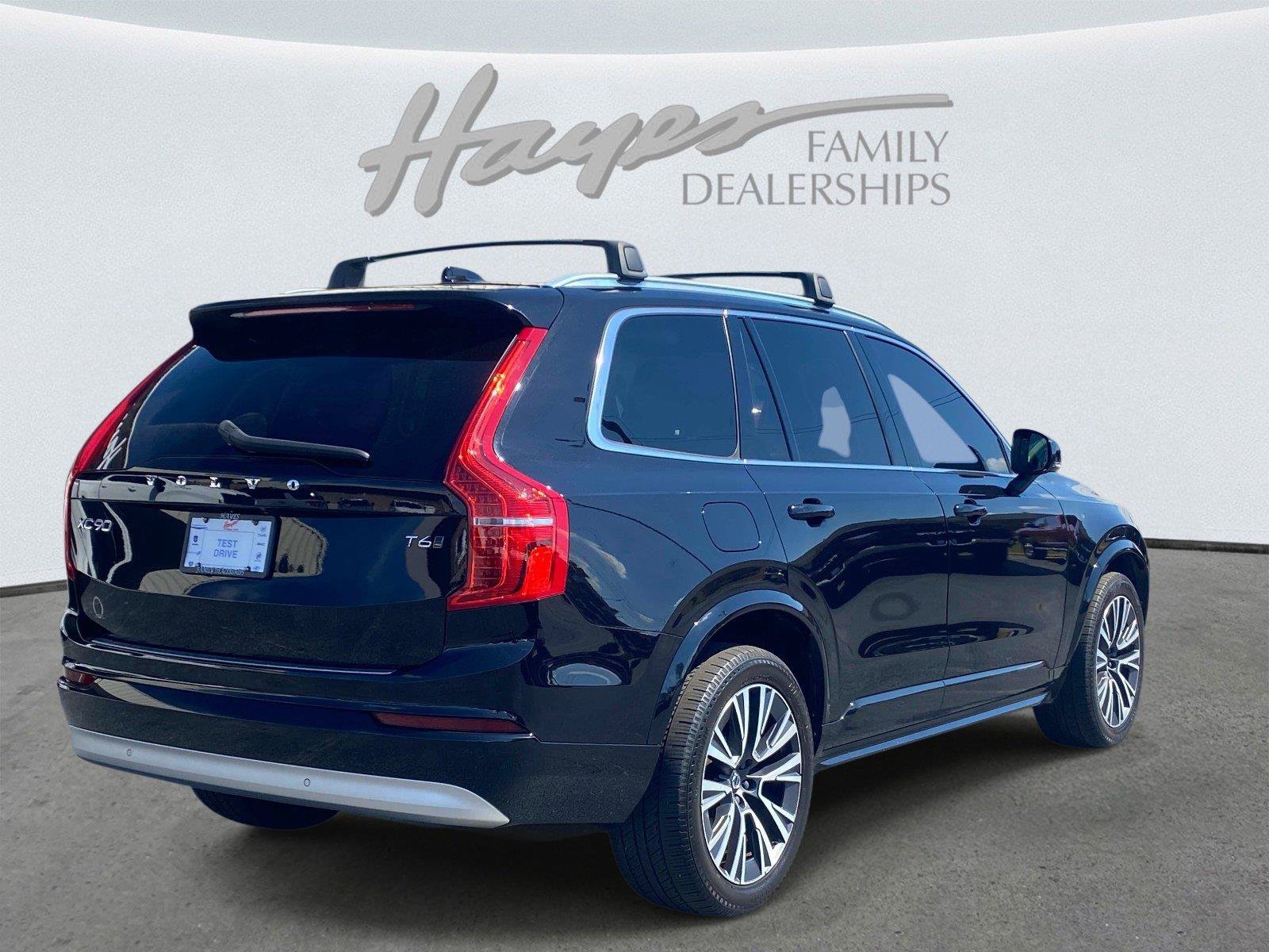 Used 2022 Volvo XC90 T6 Momentum w/ Climate Package AWD/4WD image 3