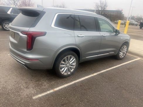 Certified 2023 Cadillac XT6 Premium Luxury w/ Technology Package AWD/4WD image 3