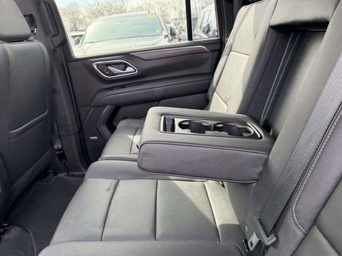 Certified 2023 Chevrolet Suburban LT w/ Luxury Package image 16