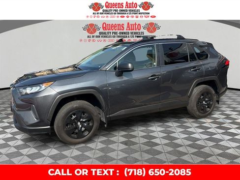 Used 2019 Toyota RAV4 LE w/ All Weather Liner Package AWD/4WD image 3
