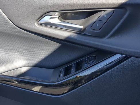 Used 2025 Chevrolet Equinox LT image 13