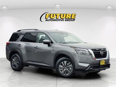 Certified 2024 Nissan Pathfinder SV