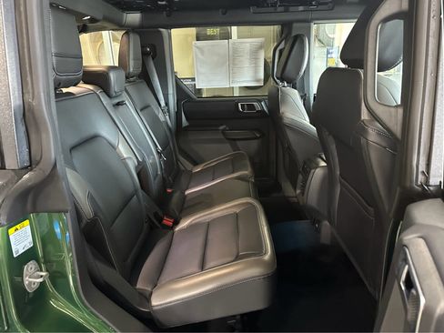 Used 2025 Ford Bronco Outer Banks image 37