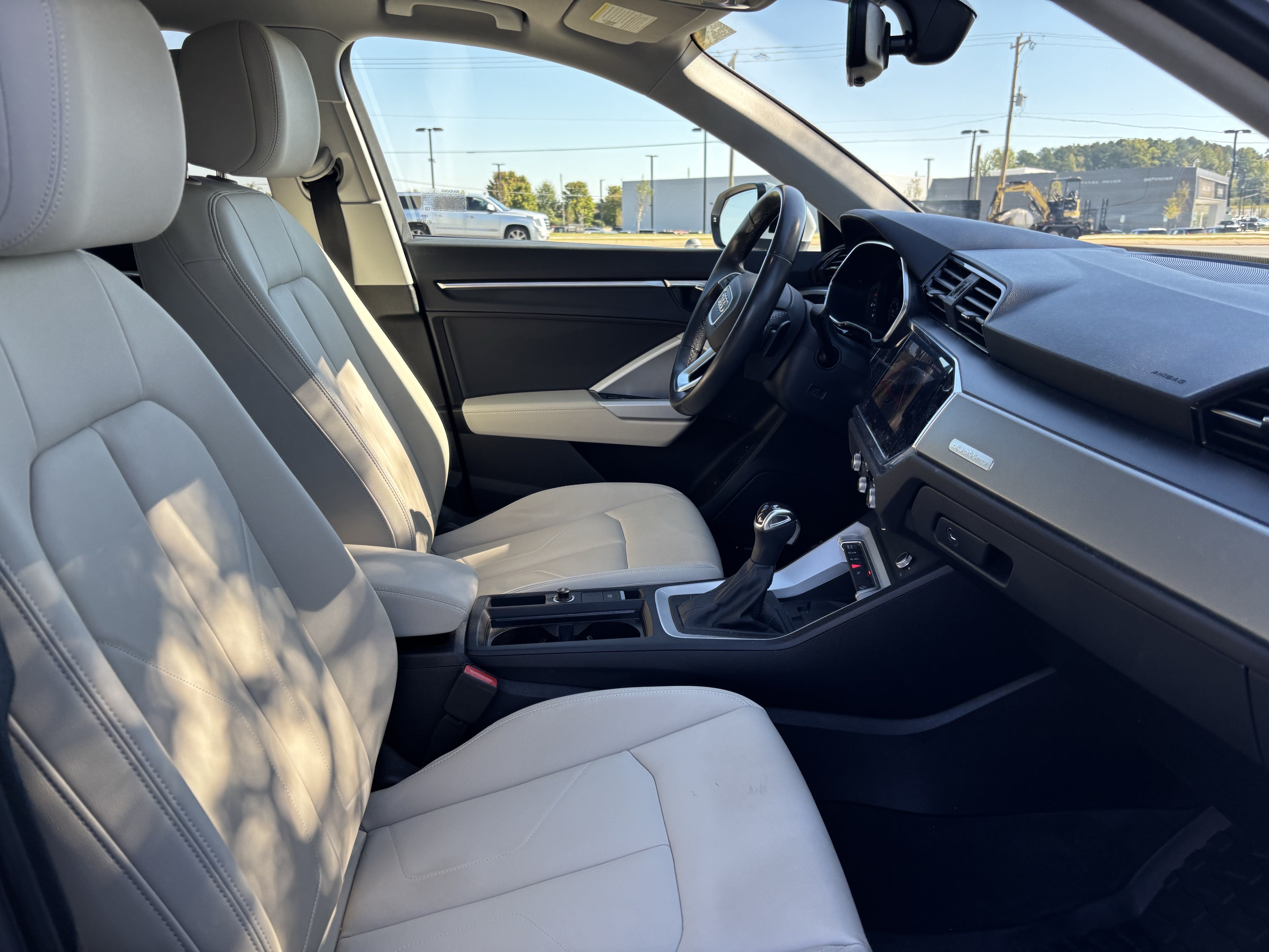 Used 2024 Audi Q3 2.0T Premium Plus AWD/4WD image 35
