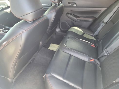 Used 2023 Nissan Altima 2.5 SR image 14