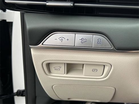 New 2026 Genesis GV80 3.5T e-SC image 25