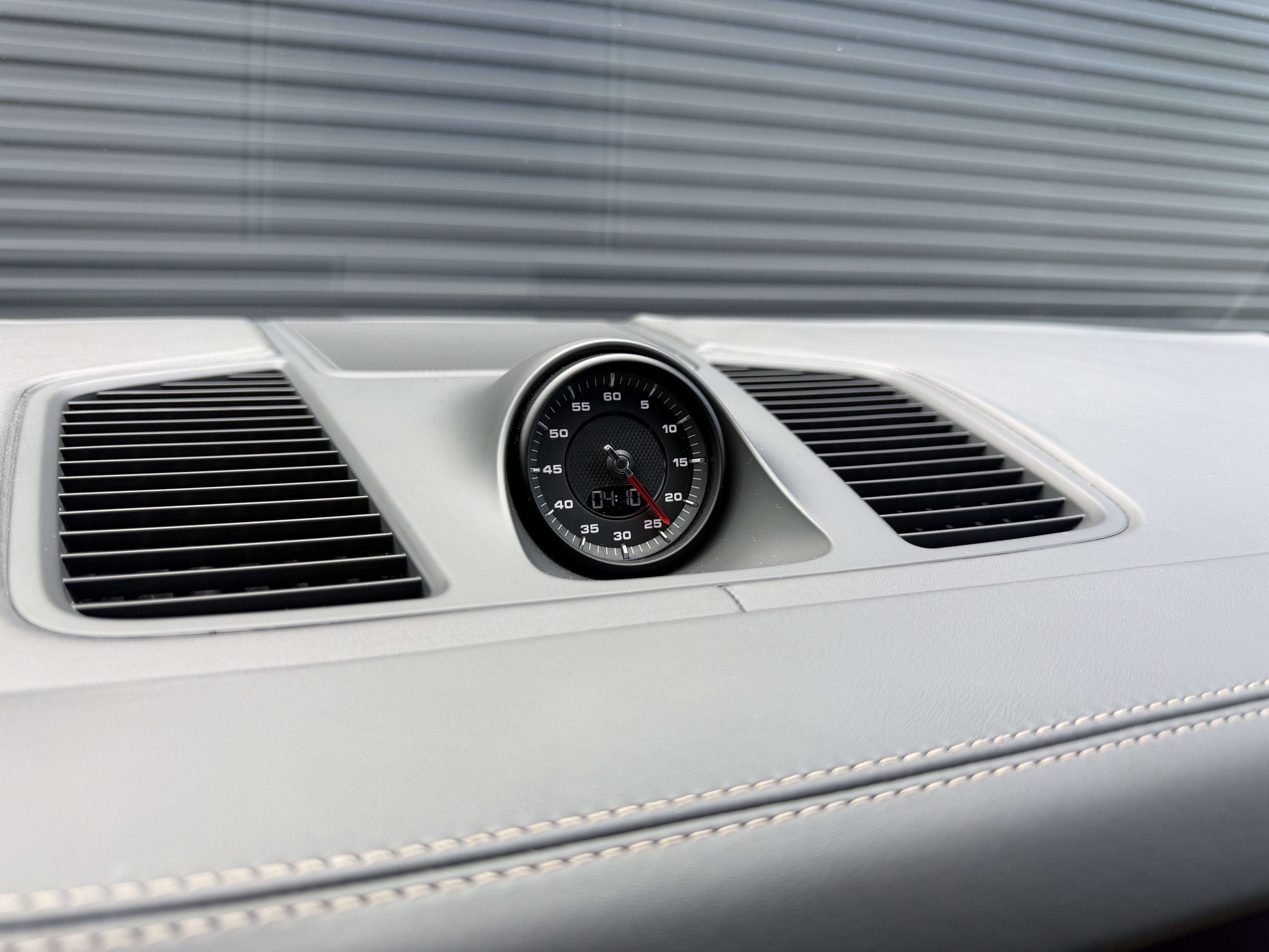 Certified 2023 Porsche Cayenne GTS AWD/4WD image 25