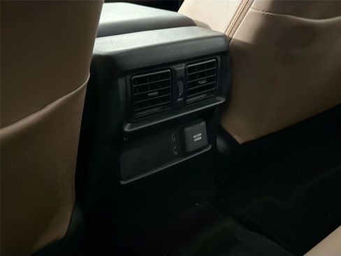 Certified 2025 Toyota 4Runner Limited AWD/4WD image 35