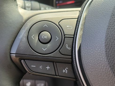 Used 2019 Toyota RAV4 XLE image 21