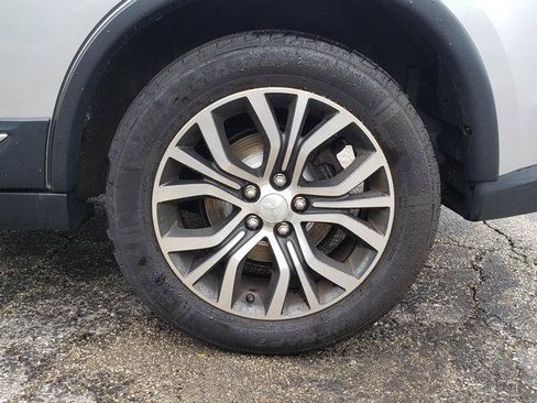 Used 2018 Mitsubishi Outlander ES AWD/4WD image 10