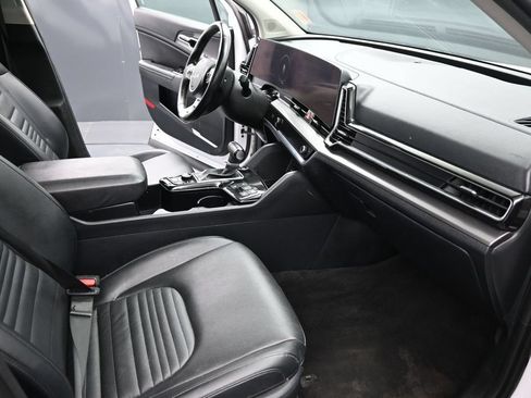 Used 2024 Kia Sportage SX FWD image 23