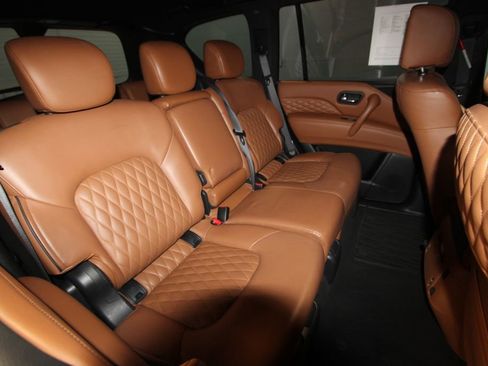 Used 2021 INFINITI QX80 Sensory w/ All-Season Package image 30