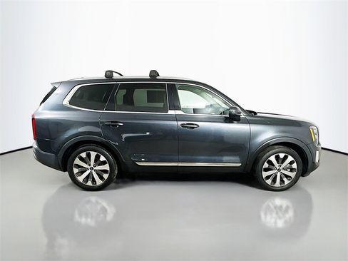 Used 2022 Kia Telluride EX w/ EX Premium Package image 7