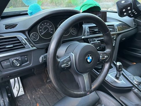 Used 2018 BMW 330i xDrive Sedan AWD/4WD image 9