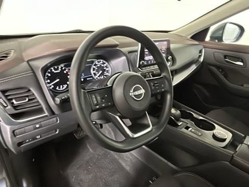 Used 2023 Nissan Rogue SV AWD/4WD image 14