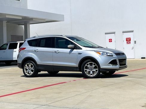 Used 2016 Ford Escape Titanium AWD/4WD image 5
