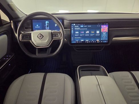 Used 2025 Rivian R1T Adventure AWD/4WD image 25