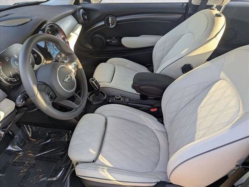 Used 2024 MINI Cooper S image 17