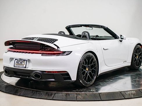 Used 2022 Porsche 911 Carrera GTS image 4