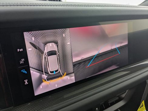 New 2026 Porsche Cayenne GTS image 17