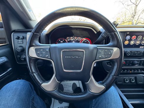 Used 2016 GMC Sierra 2500 Denali w/ Duramax Plus Package AWD/4WD image 30