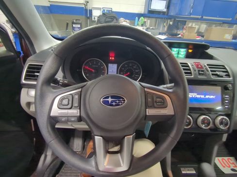 Used 2018 Subaru Forester 2.5i Premium image 14