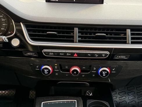 Used 2017 Audi Q7 3.0T Premium image 18