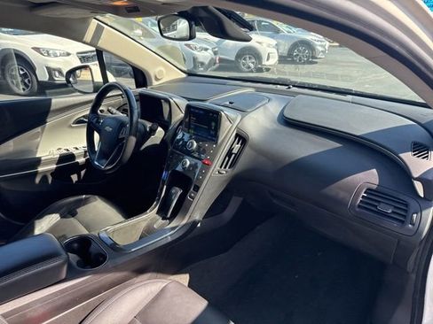 Used 2013 Chevrolet Volt Premium w/ Premium Trim Package FWD image 20