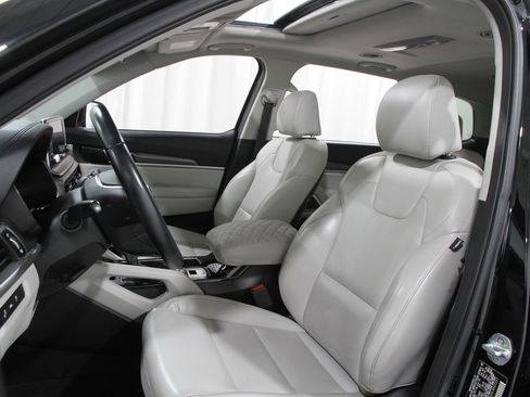 Used 2020 Kia Telluride S image 5