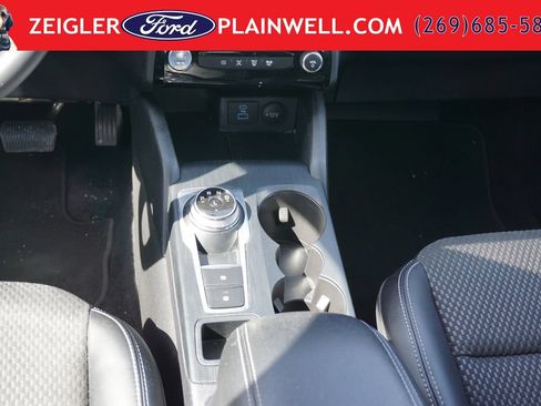 Used 2023 Ford Escape SE FWD image 16