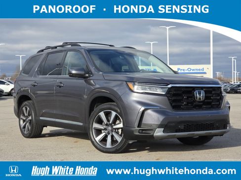 Used 2023 Honda Pilot Touring image 1