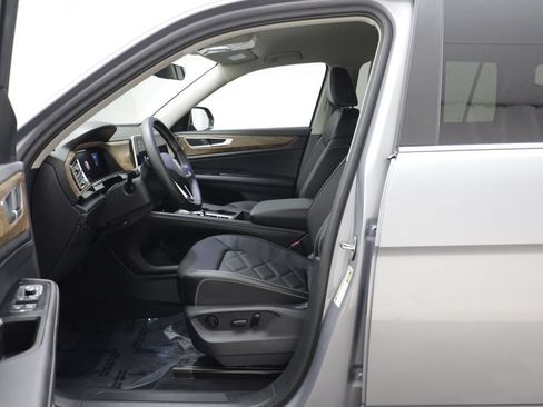 Used 2026 Volkswagen Atlas SE AWD/4WD image 5