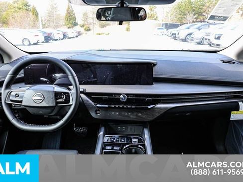 Certified 2025 Nissan Murano SV image 56